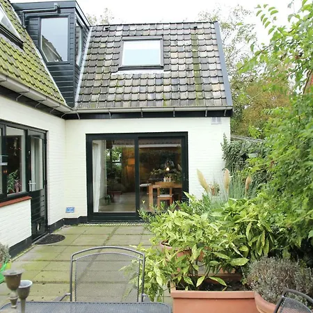 Feriehus Holiday De Appelboom Bergen
